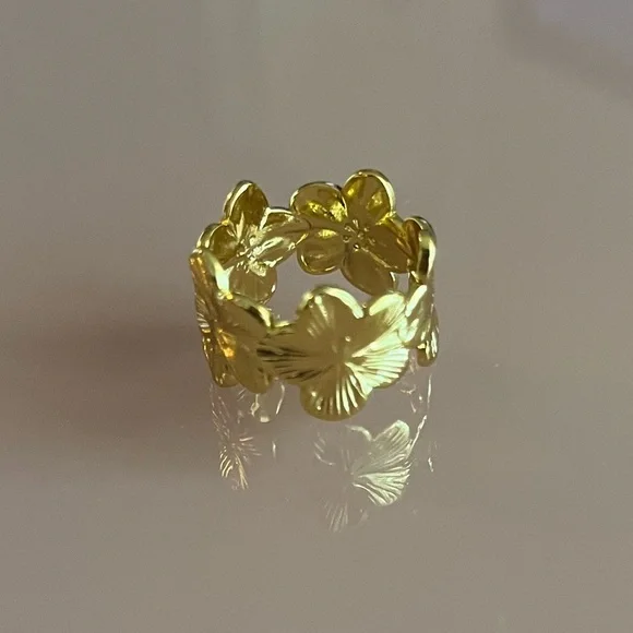 🌸 NEW Flower Open Gold Ring 🌸 - Picture 3 of 14
